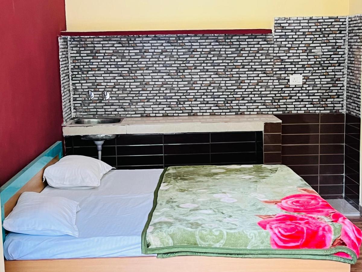 Girish Alay Home Stay Rudraprayāg المظهر الخارجي الصورة