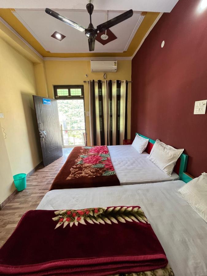 Girish Alay Home Stay Rudraprayāg المظهر الخارجي الصورة