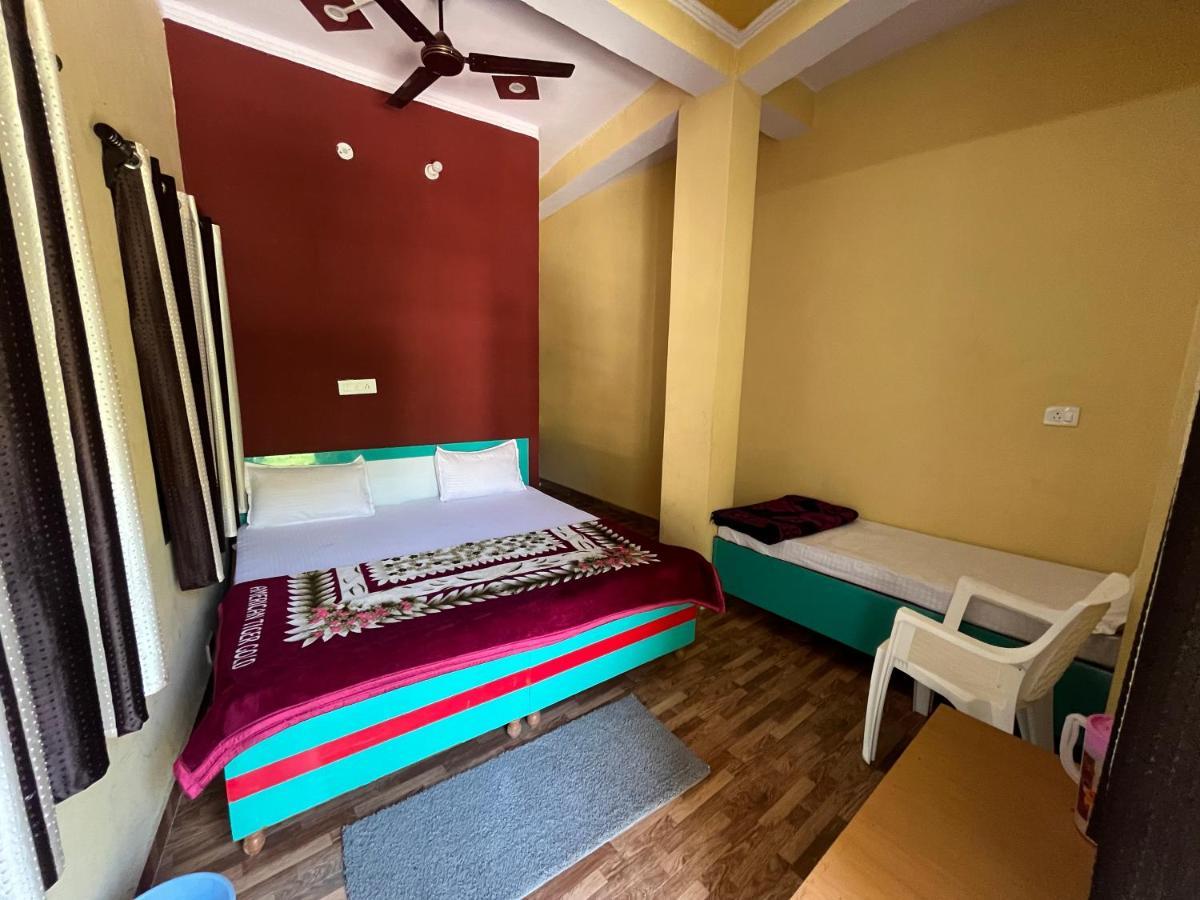 Girish Alay Home Stay Rudraprayāg المظهر الخارجي الصورة